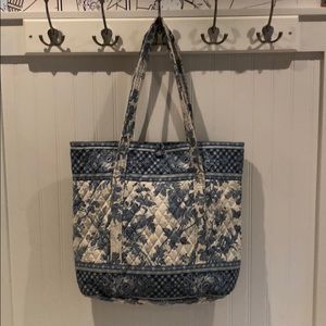Vera Bradley Tote